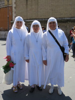 Tres Nuns